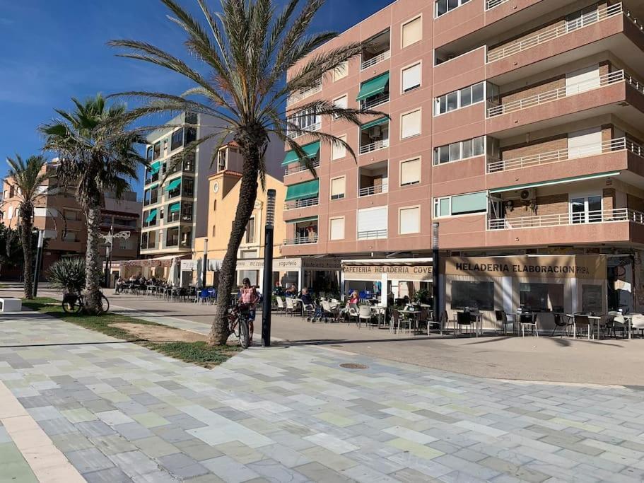 Modern Apartment Near Beach La Mata  Buitenkant foto